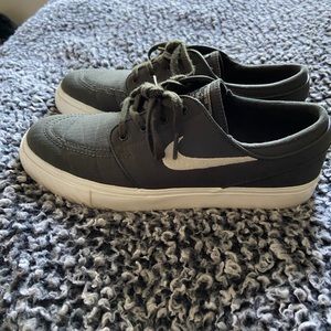 Men’s Nike SB Stefan Janoski